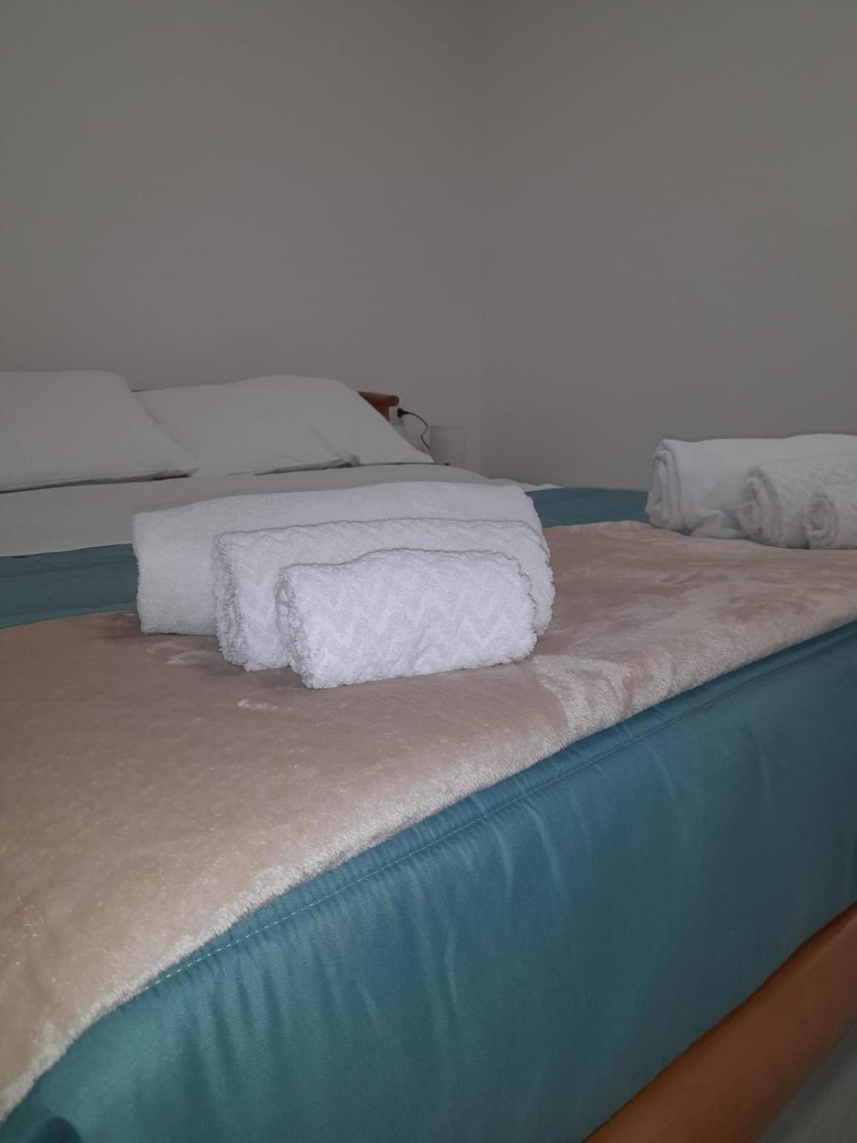 Casa Vacanze In Centro! Caltagirone Kültér fotó